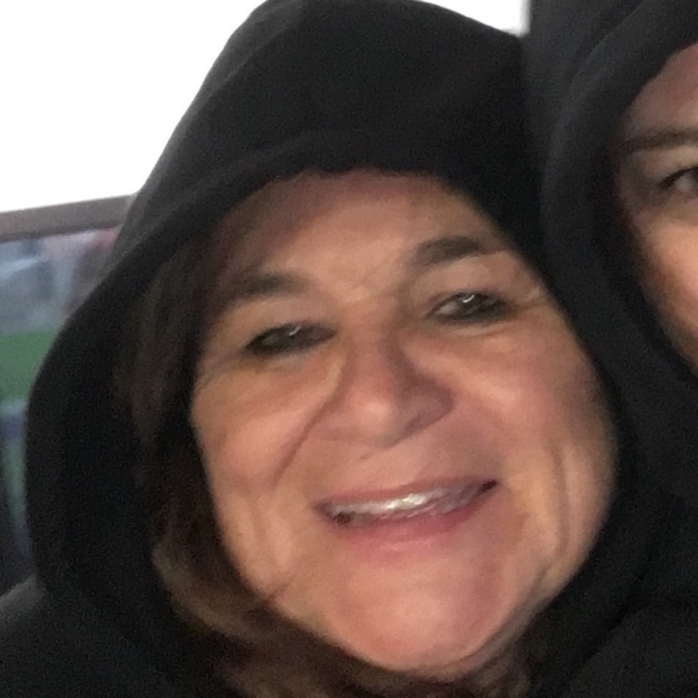 Meet your Posher, Adriana